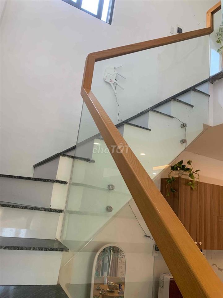 Bán nhà kiệt Lê Duẩn 50m2 x 2 tầng 3 ngủ