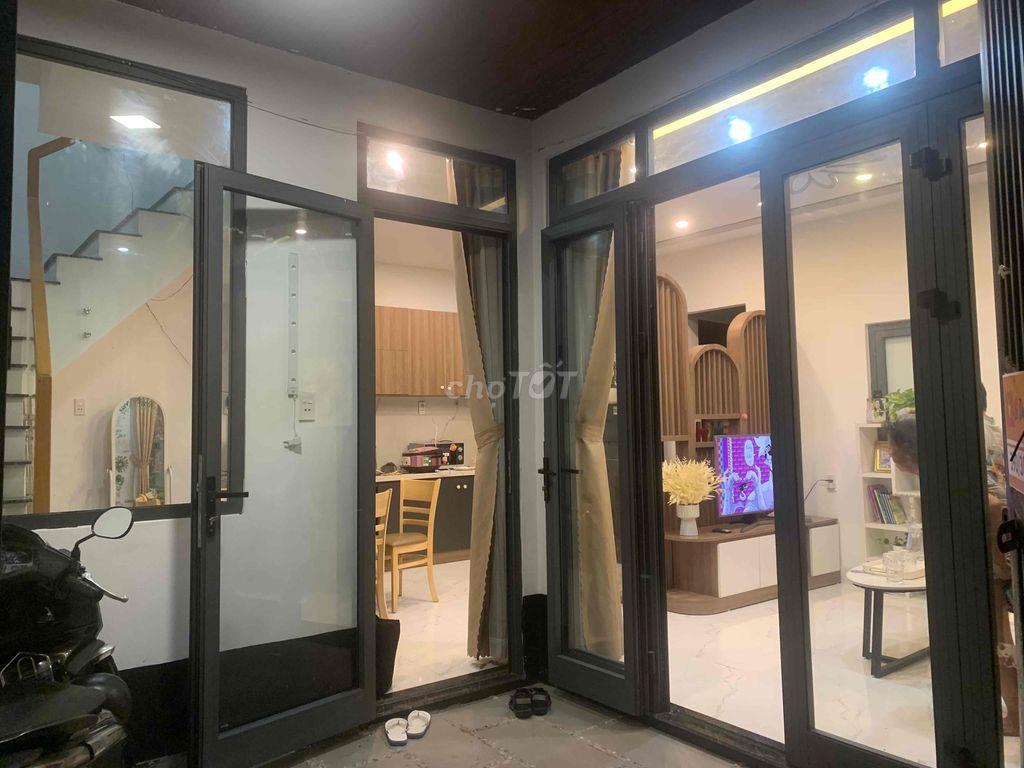 Bán nhà kiệt Lê Duẩn 50m2 x 2 tầng 3 ngủ