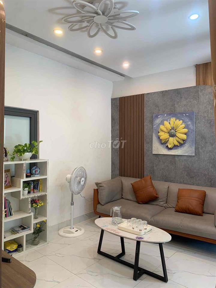 Bán nhà kiệt Lê Duẩn 50m2 x 2 tầng 3 ngủ