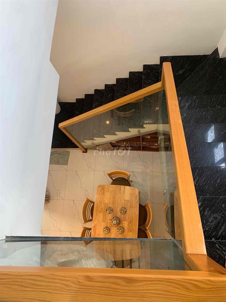 Bán nhà kiệt Lê Duẩn 50m2 x 2 tầng 3 ngủ