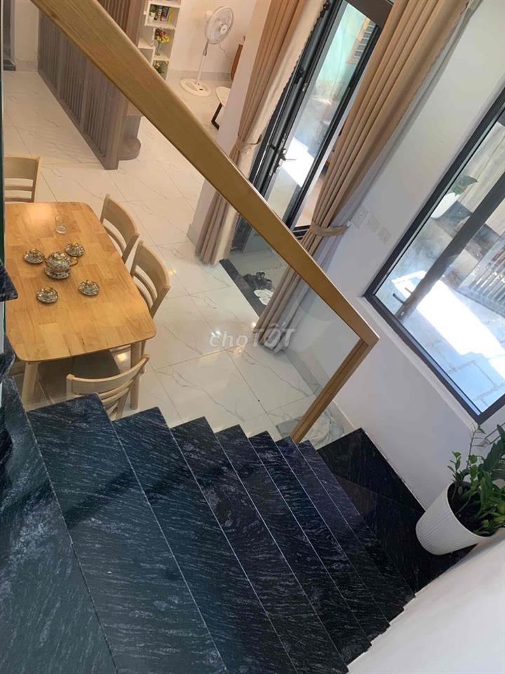 Bán nhà kiệt Lê Duẩn 50m2 x 2 tầng 3 ngủ