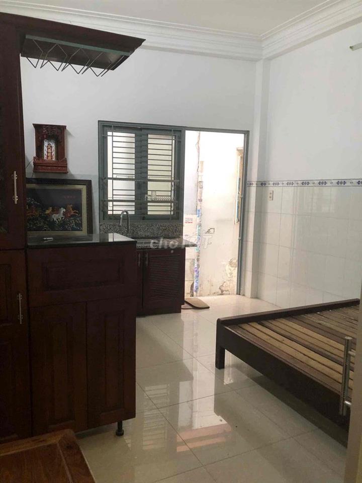 Phòng Trệt Nguyễn Văn Công bếp to bao thoáng có 2 cửa chỉ 3tr