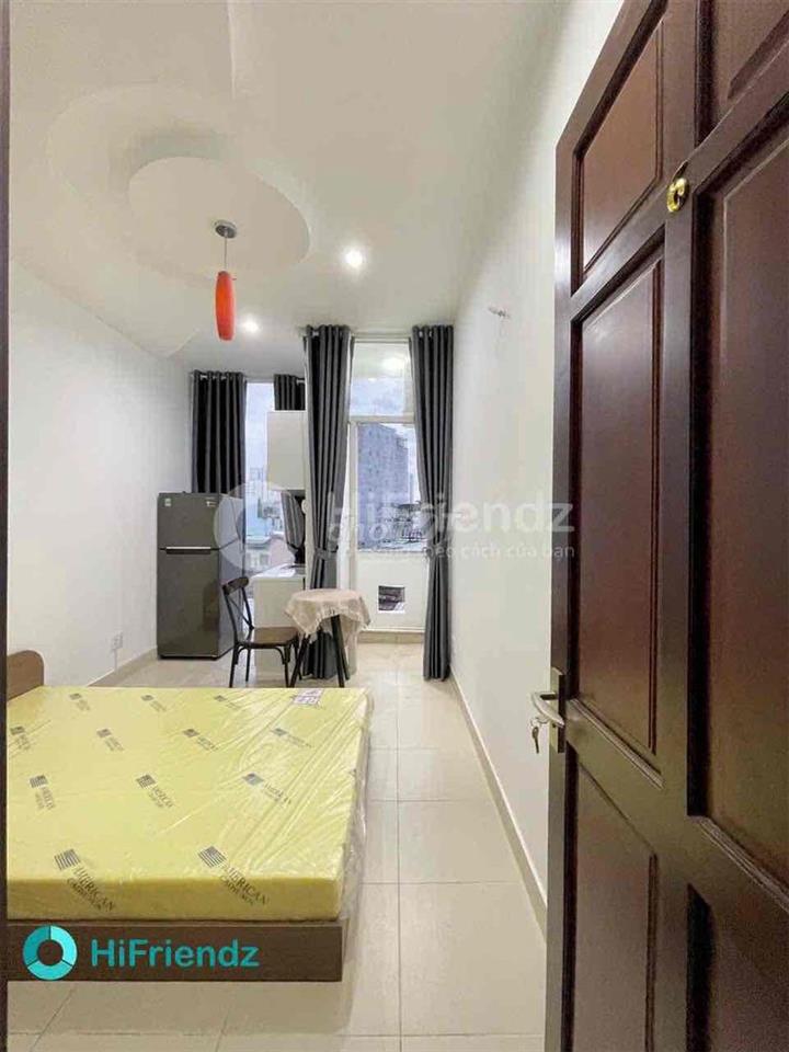 Phòng Ban công Full Nội Thất Nguyễn Khoái Q4 thuận tiện di chuyển Q1