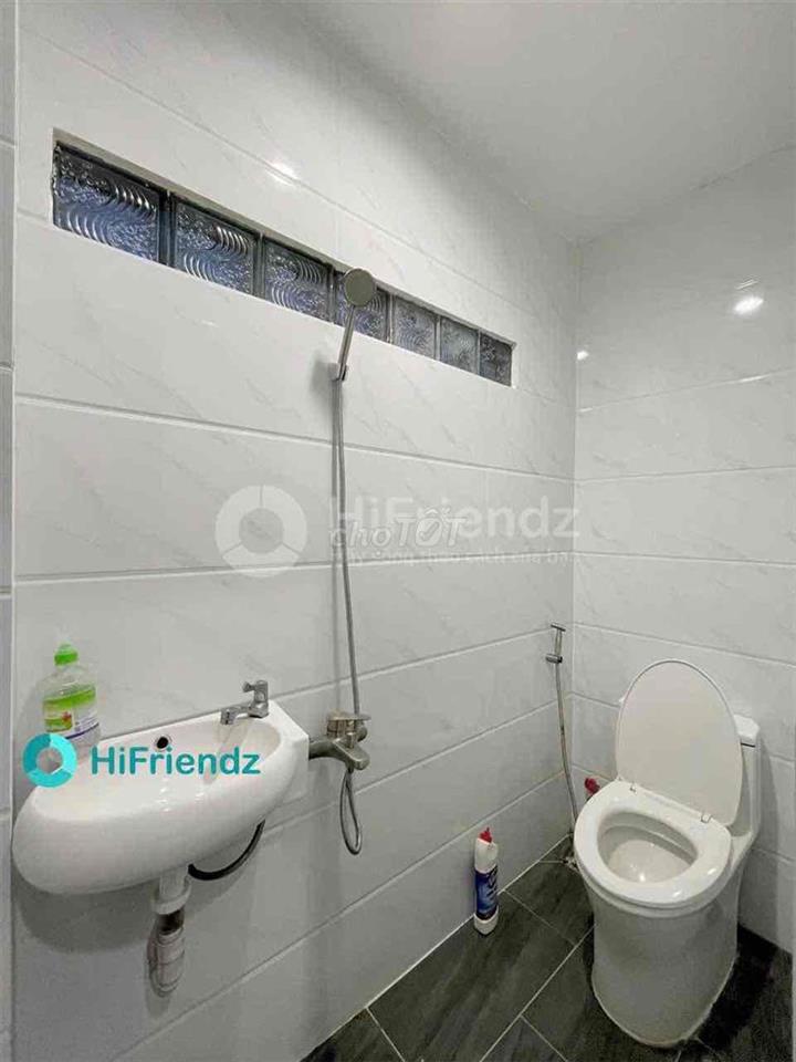 Phòng Ban công Full Nội Thất Nguyễn Khoái Q4 thuận tiện di chuyển Q1