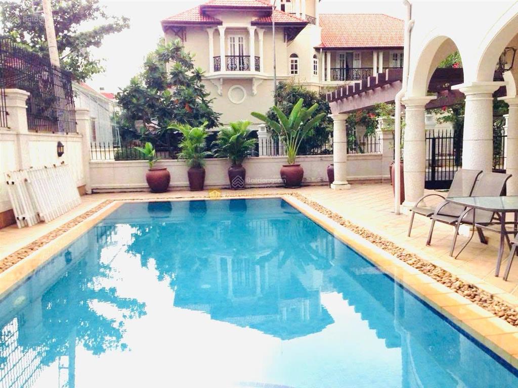 Biệt thự 2 mt khu compound thảo điền  dt 20 x 30 (616m2) trệt + 2 lầu  hồ bơi sân vườn  160 tỷ