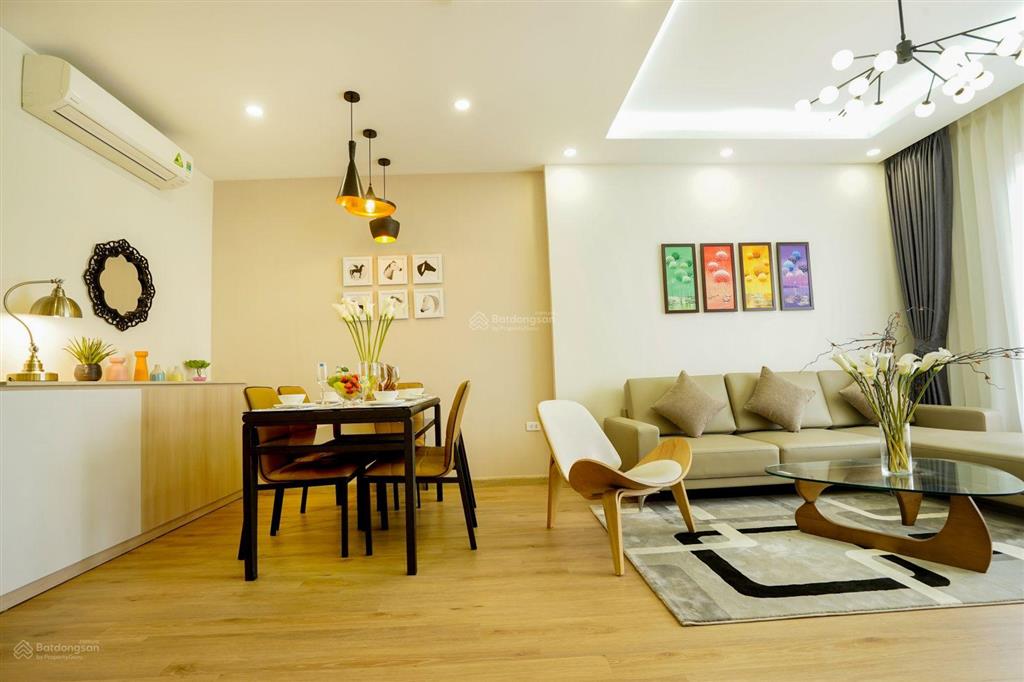 Cho thuê căn hộ 3pn, 2wc, 130 m2, giá 15 triệu có thương lượng tại thăng long garden 250 minh khai