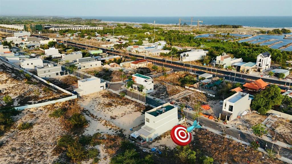 Đất tái định cư view hướng biển  đối diện hai lộc quán