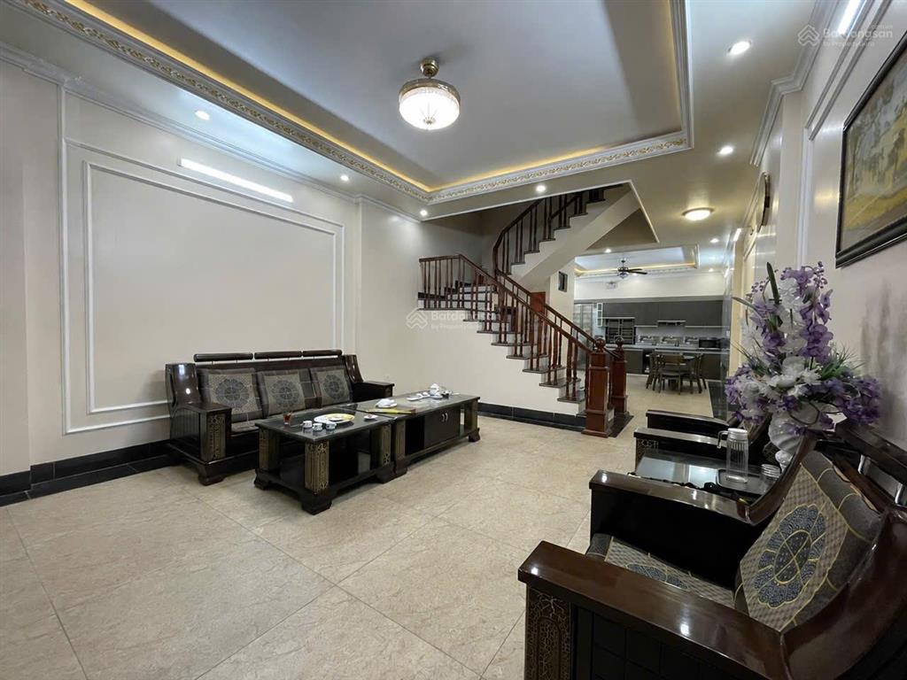 Cho thuê nhà tại văn cao  hải phòng  8 ngủ full đồ  vị trí đẹp