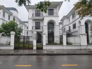 Cần bán căn biệt thự đơn lập 240m2. khu đô thị vin heritage lê mao