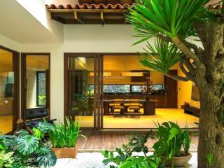 Bán biệt thự đẹp 4 tầng mặt tiền lê mạnh trinh ngay bãi tắm phạm văn đồng