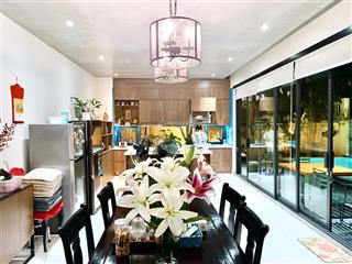 Bán biệt thự 3 tầng đẹp đường hoa phượng 2 có hồ bơi sân vườn đẹp làng châu âu euro village 1