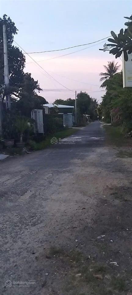 Đất full thổ khu dân cư đường đường nhựa, gần biển, sân bay khu bàn cờ đông dân cư
