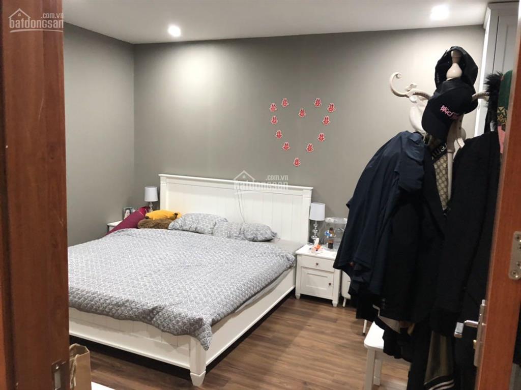 Tôi chính chủ cần chuyển nhượng căn hộ 2 phòng ngủ full đồ việt đức complex thanh xuân giá 4,xtỷ