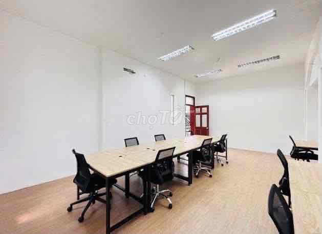 cần cho thuê văn phòng giá rẻ 5tr/tháng 80mtại mặt tiền pham vân đồng