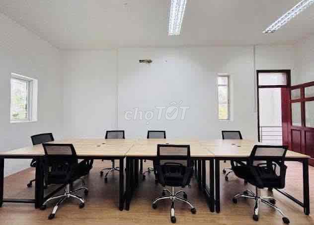 cần cho thuê văn phòng giá rẻ 5tr/tháng 80mtại mặt tiền pham vân đồng
