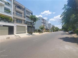 Bán gấp nhà mặt tiền tđc phú mỹ sát phú mỹ hưng gần ga metro 5x18m, 4 tầng, đường 20m, giá tốt