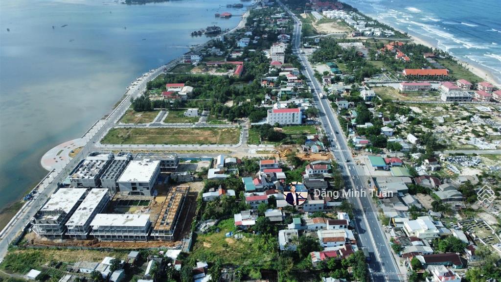Bán thửa đất mặt tiền đường lạc long quân, ngay trung tâm của vịnh lăng cô  vị trí sầm uất dễ kd