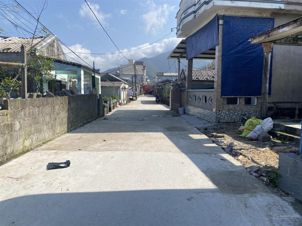 Bán thửa đất biển lăng cô  tuyến thứ 2  nằm ở khu vực ô tô có thể vào tận đất  giá thấp nhất khu