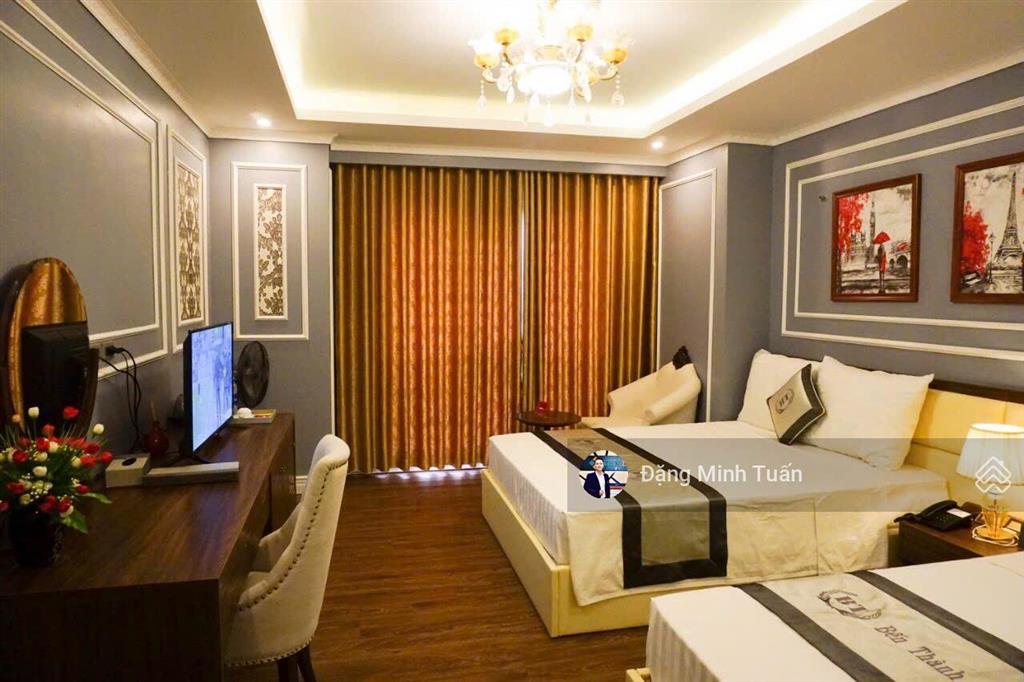 Bán khách sạn 13 tầng, ngay bãi biển hải hoà  thanh hoá | đã hoàn công, đầy đủ giấy phép