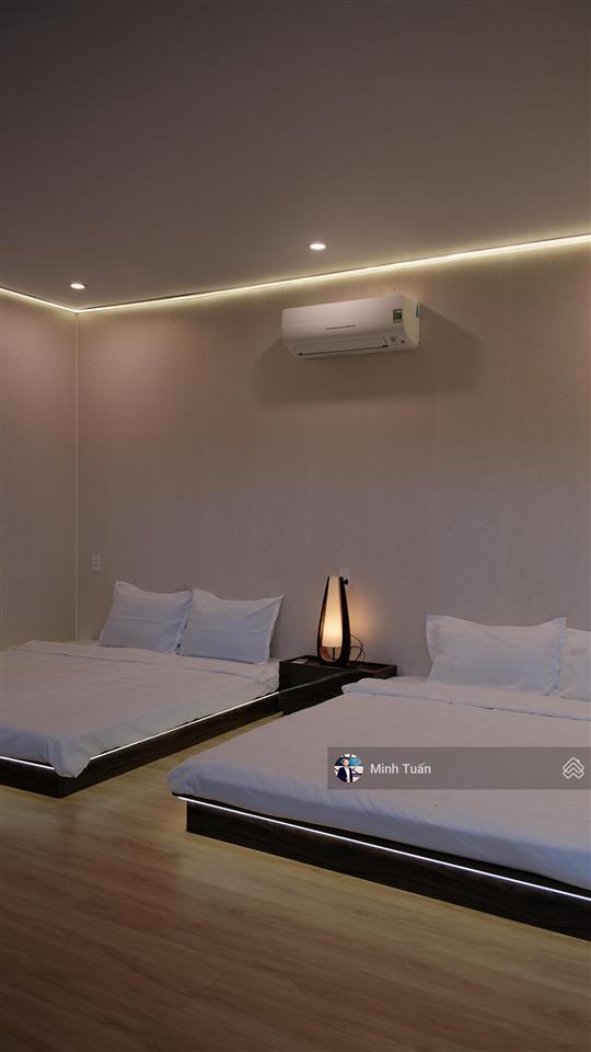 Bán homestay 3 mặt tiền chính diện bãi biển lăng cô  đang có sẵn dòng tiền 7%/năm  giá đầu tư