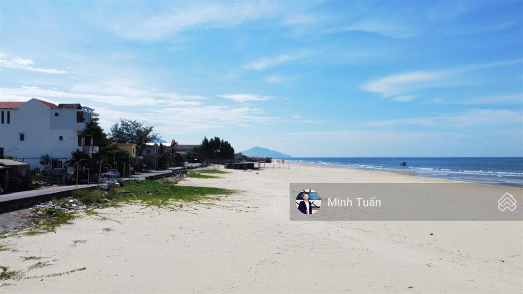 Bán homestay 3 mặt tiền chính diện bãi biển lăng cô  đang có sẵn dòng tiền 7%/năm  giá đầu tư