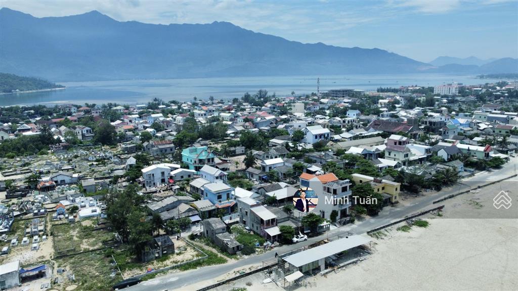 Bán homestay 3 mặt tiền chính diện bãi biển lăng cô  đang có sẵn dòng tiền 7%/năm  giá đầu tư