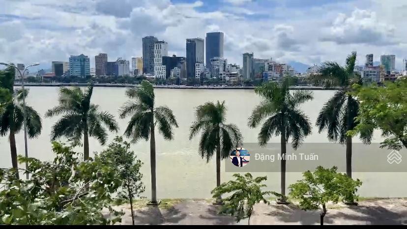 Cho thuê văn phòng ngay trung tâm tp đà nẵng  view sông hàn, nằm giữa cầu rồng & cầu sông hàn