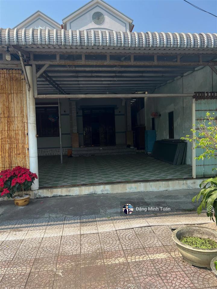 Cho thuê mặt bằng đường lạc long quân | ngay trung tâm lăng cô | mặt tiền rộng rãi, thuận lợi kd