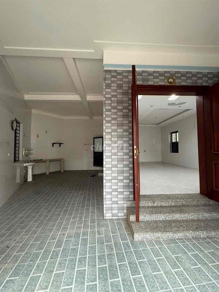 CHO THUÊ NHÀ 2 TẦNG Ở NGHI HẢI - CỬA LÒ