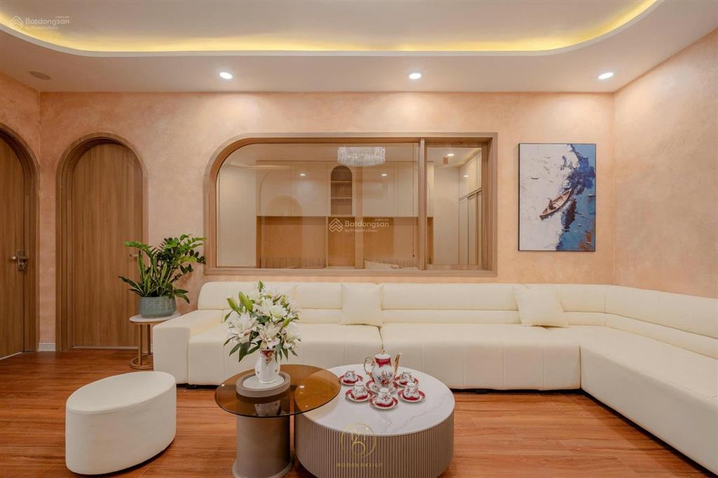 Bán gấp căn 118m2 full đồ đẹp k50 ban công vườn treo