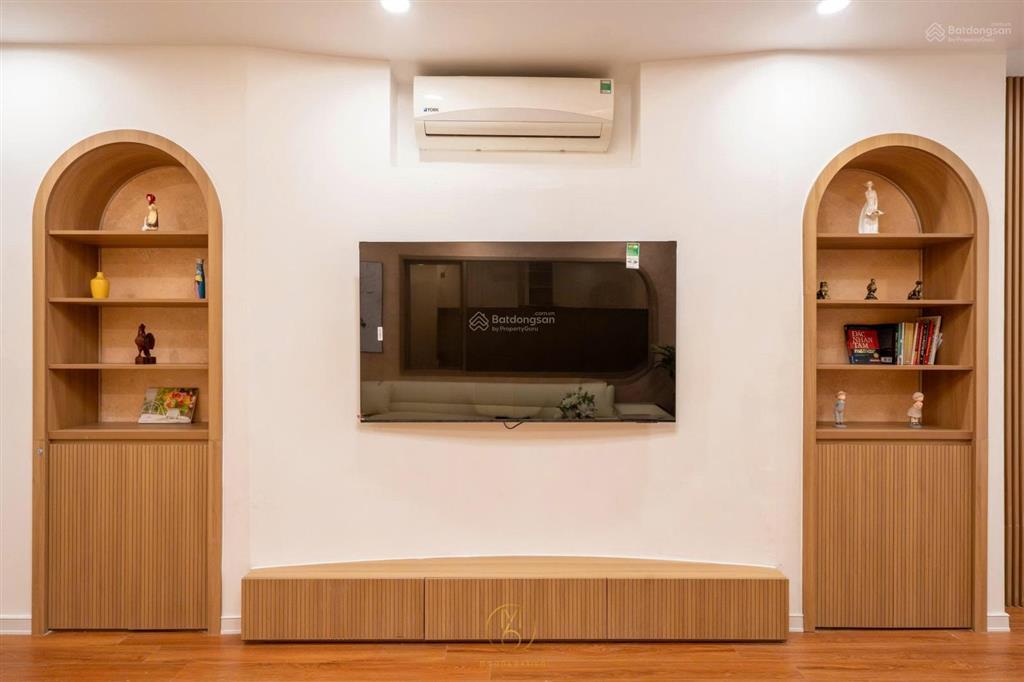 Bán gấp căn 118m2 full đồ đẹp k50 ban công vườn treo