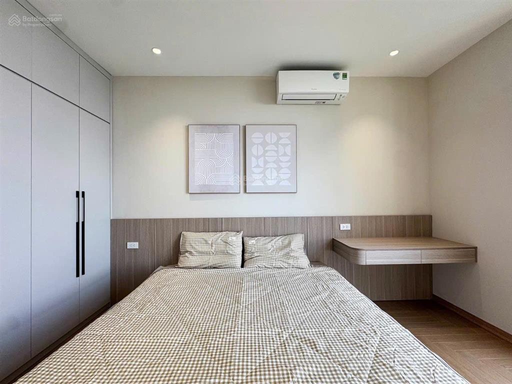 Bán gấp căn góc 143m2 full đồ đẹp ban công đông nam hpc landmark