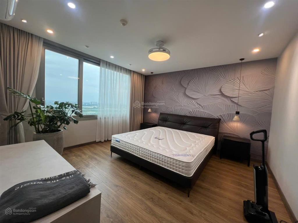 Bán căn 139m2 full đồ đẹp cao cấp ban công đông nam cccc hyundai hillstate