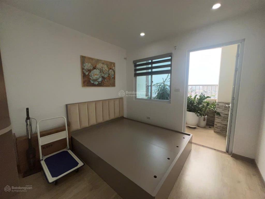 Chính chủ em bán gấp căn 90.6m2 góc 3pn full đồ đẹp ct2 yên nghĩa