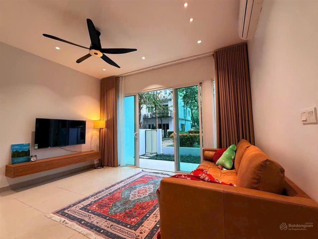 Siêu hot  bán nhanh căn 120m2 nadyne giá tốt chỉ 33 tỷ