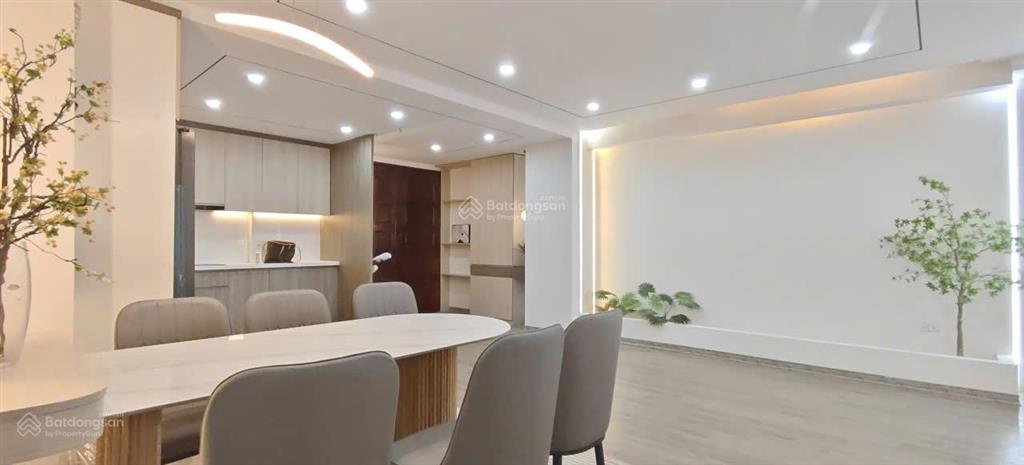 Cho thuê 4pn full đồ đẹp xịn có slot oto bình vượng