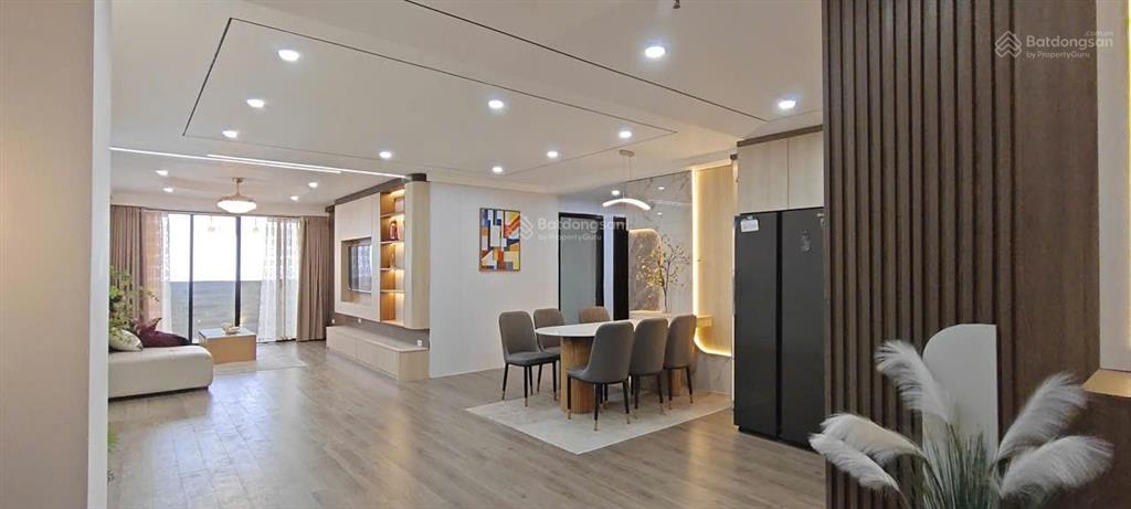 Cho thuê 4pn full đồ đẹp xịn có slot oto bình vượng