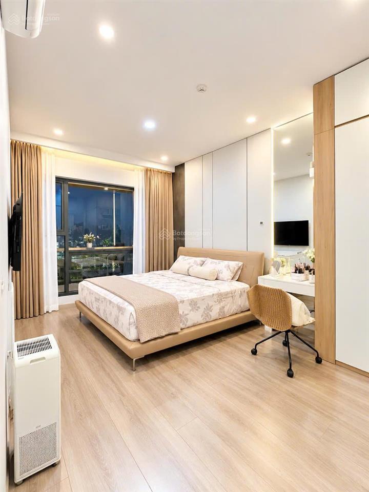 Bán căn 2pn 82m2 full đồ đẹp lắm