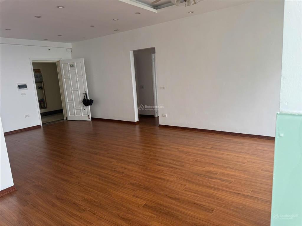 Chính chủ cần bán căn 102m ct1b tân tây đô chỉ 4.3 tỉ