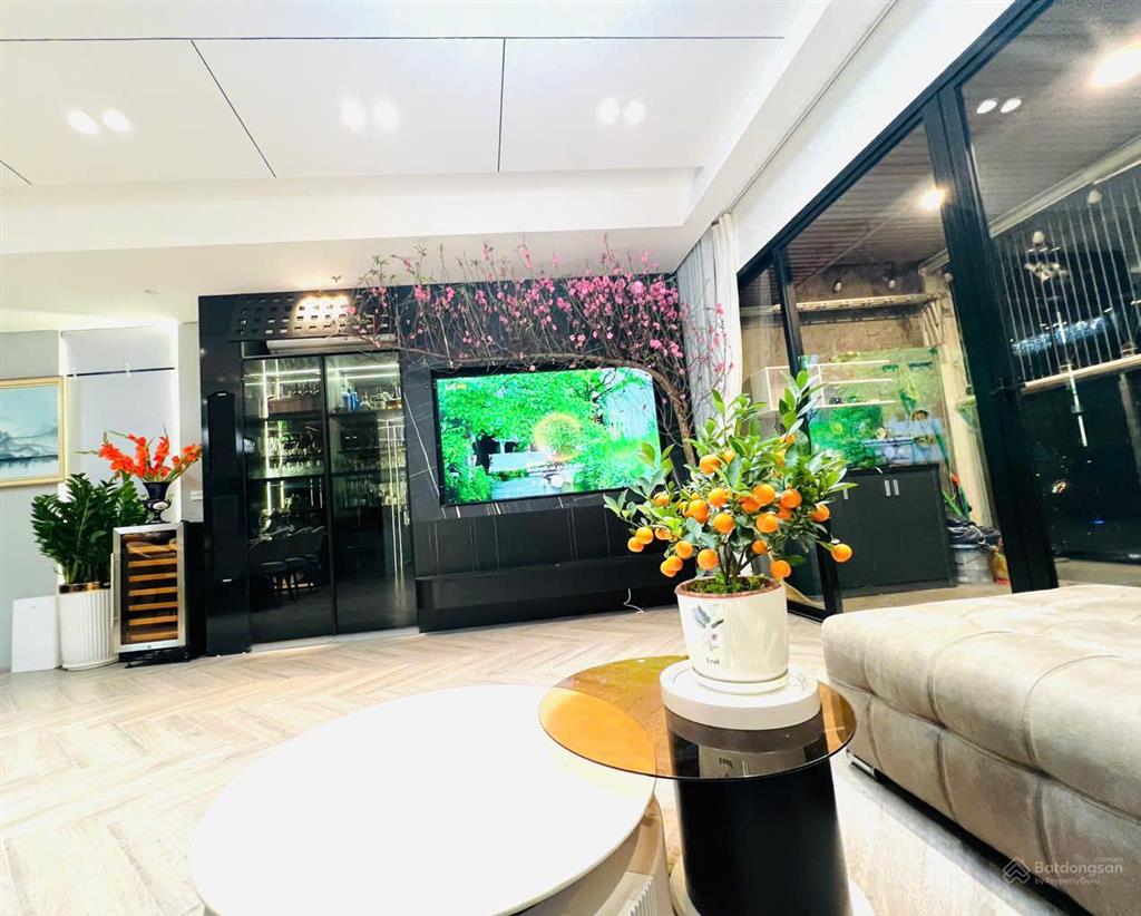 Bán gấp căn góc 143m2 full đồ đẹp ban công đông nam hpc landmark giá nào cũng bán