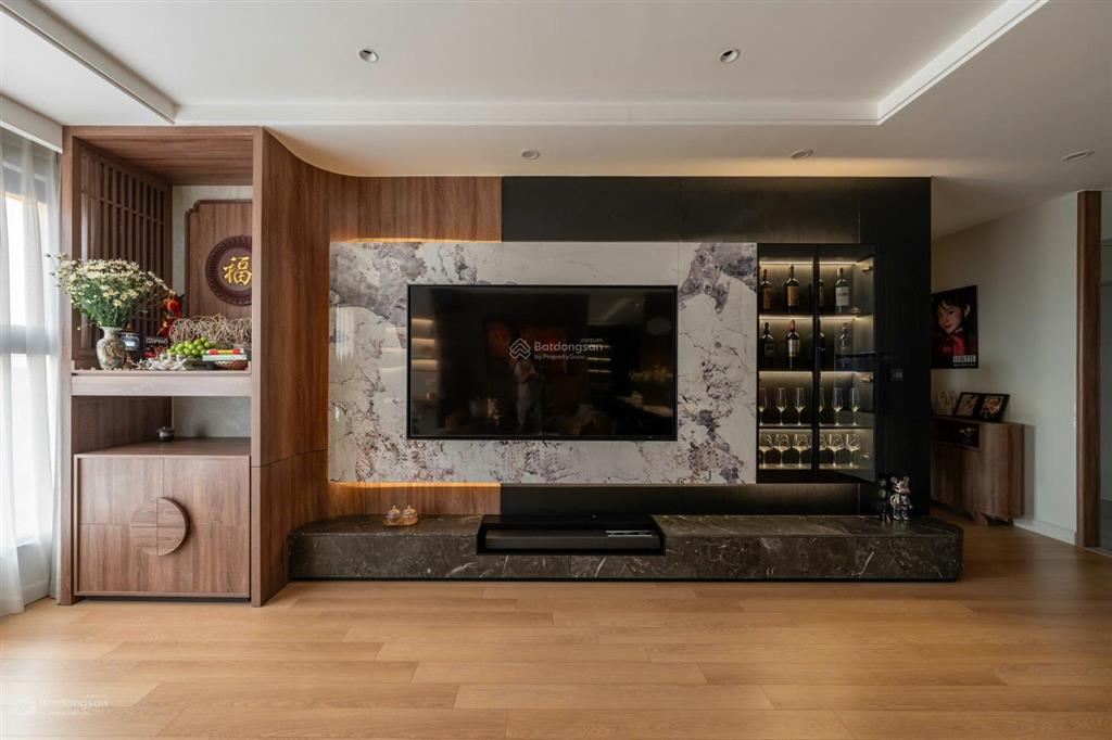 Bán căn 84m2 full đồ đẹp la casta văn phú giá 6.1 tỷ