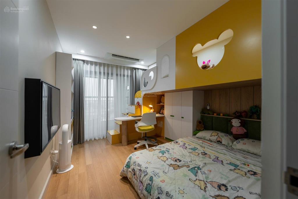 Bán căn 84m2 full đồ đẹp la casta văn phú giá 6.1 tỷ