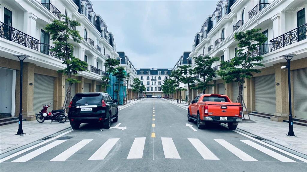 Bán căn liền kề hoàng huy new city giá cực mềm. diện tích 77m2. ngang 5,5m. 4 tầng