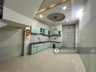 Cho thuê nhà 3,5 tấm dt 4x16m, hẻm nhựa 7m thông hương lộ 2 giá 12tr/tháng.