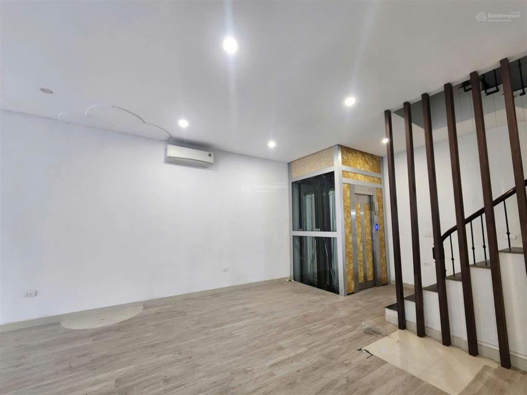 20.5tỷ! nhà phố khu ngọc trai mặt đường 52m kinh doanh sầm uất cho thuê 30tr/tháng vinhomes gia lâm