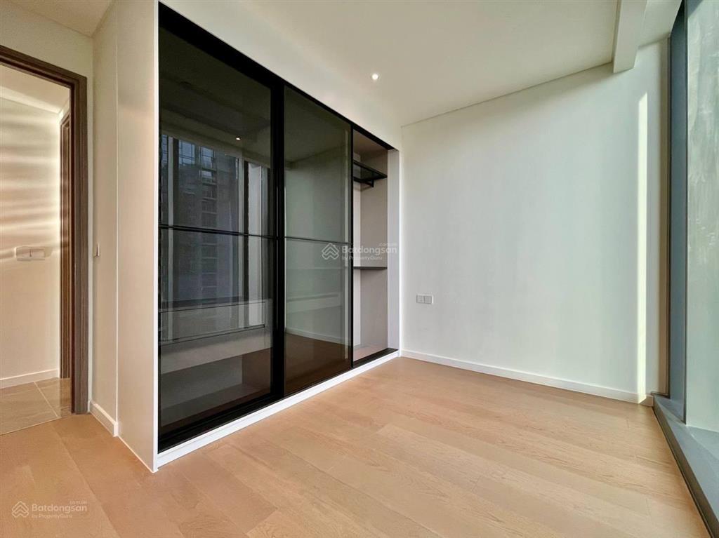 Bán 4pn the operaview bitexco và landmark. bason và toà tháp văn phòng. trực diện sông. sổ hồng