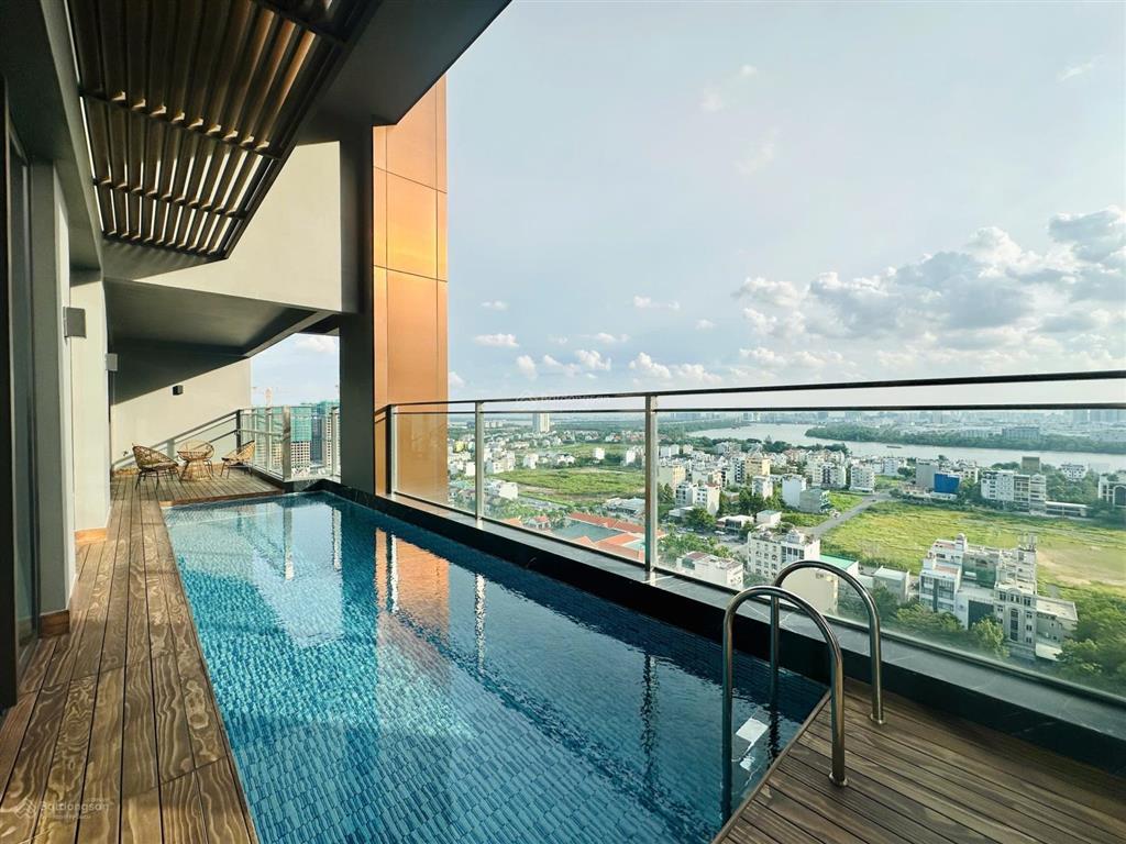 Tôi cần bán define 4pn tầng cao 2x giá 49.8 tỷ