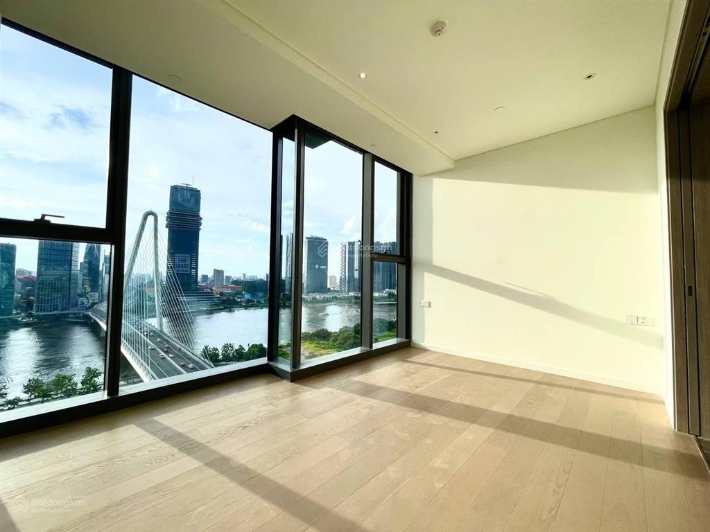 Bán 4pn the operaview bitexco và landmark. bason và tòa tháp văn phòng. trực diện sông. sổ hồng