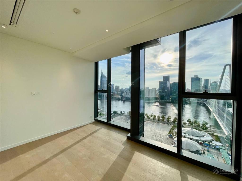 Bán 4pn the operaview bitexco và landmark. bason và tòa tháp văn phòng. trực diện sông. sổ hồng