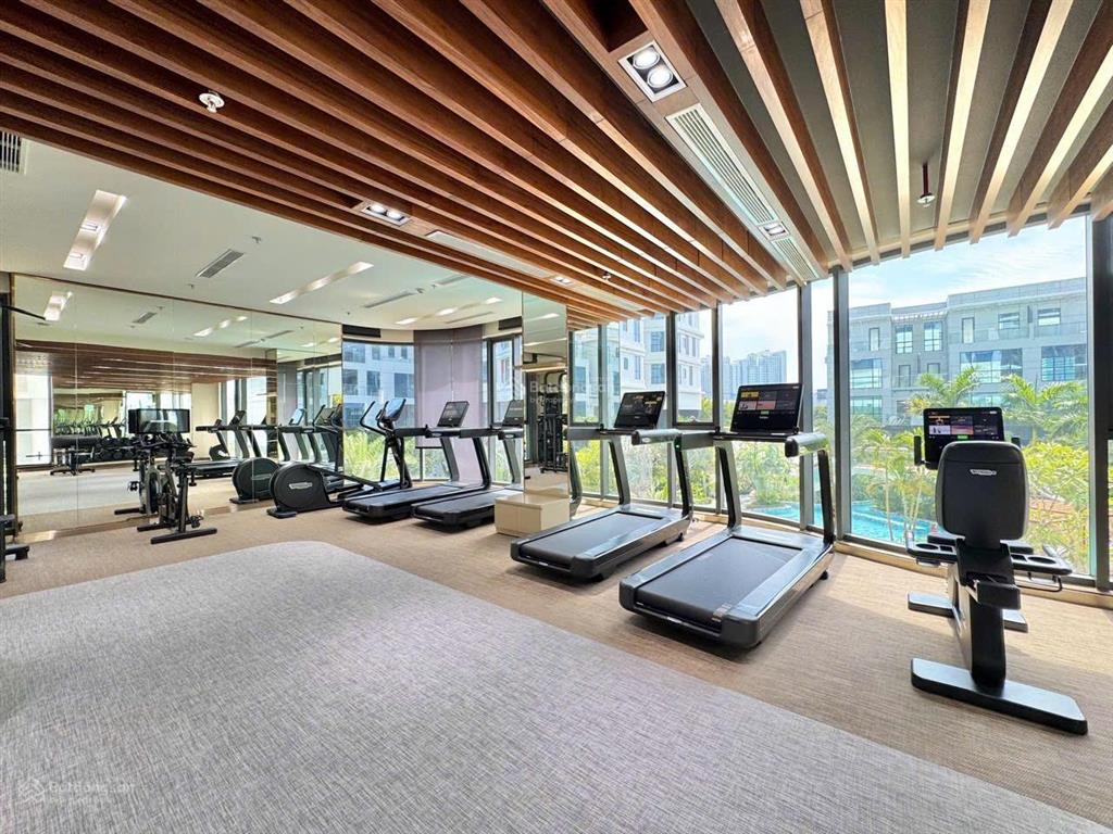 Tôi bán 4pn thu thiem zeit view sala, ban công dài. 46 tỷ gồm sổ thuế phí.  uyên lê